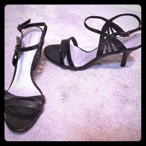 Fioni 9½ Dress shoes